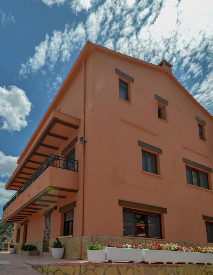 La Casita De El Cuervo Bed and Breakfast Buitenkant foto